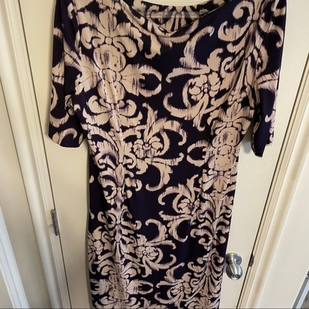 Elegant Dress With Filigree Pattern